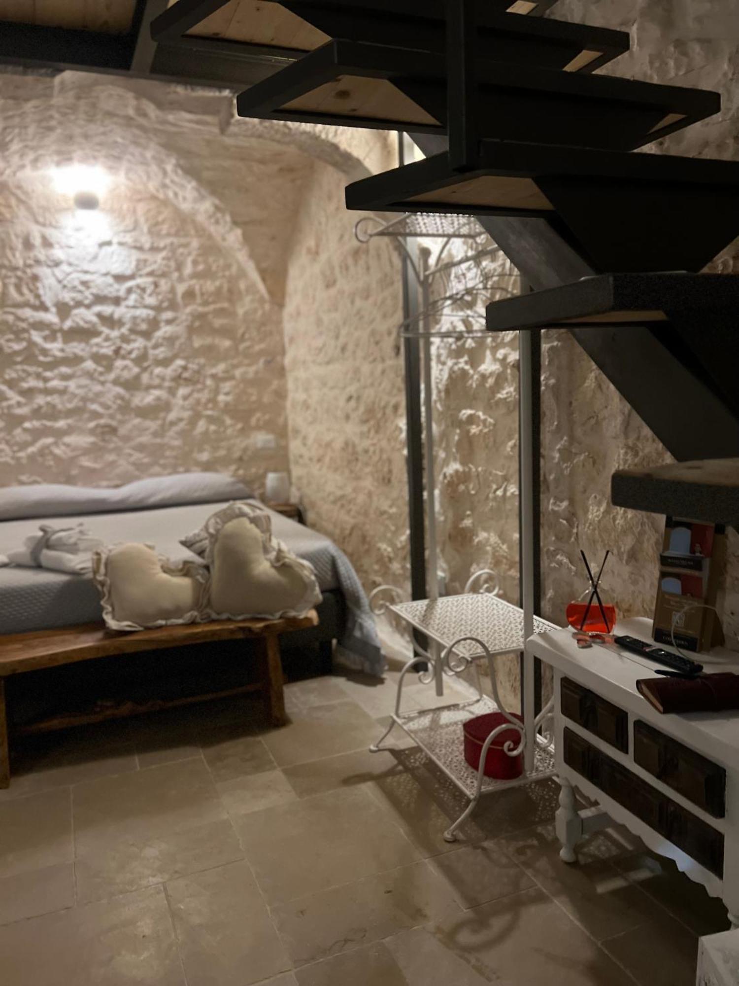 Euphoria Luxury Room Остуни Экстерьер фото